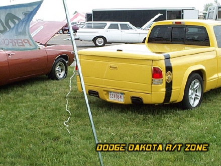 Above: Dodge Dakota R/T, photo from 2000 Chrysler Classic Columbus, Ohio.