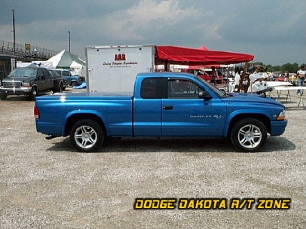 Above: Dodge Dakota R/T, photo from 2000 Chrysler Classic Columbus, Ohio.