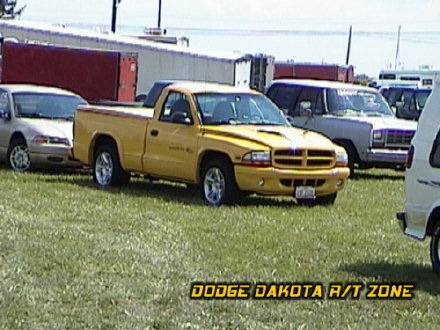 Above: Dodge Dakota R/T, photo from 2000 Mopar Nationals Columbus, Ohio.