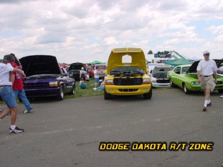 Above: Dodge Dakota R/T, photo from 2000 Mopar Nationals Columbus, Ohio.