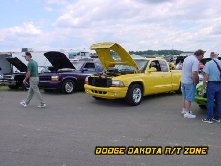 Above: Dodge Dakota R/T, photo from 2000 Mopar Nationals Columbus, Ohio.