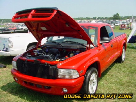 Above: Dodge Dakota R/T, photo from 2001 Mopar Nationals Columbus, Ohio.