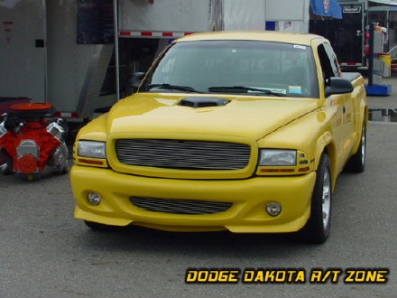 Above: Dodge Dakota R/T, photo from 2001 Mopar Nationals Columbus, Ohio.