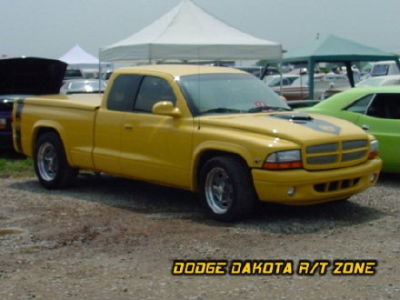 Above: Dodge Dakota R/T, photo from 2001 Mopar Nationals Columbus, Ohio.