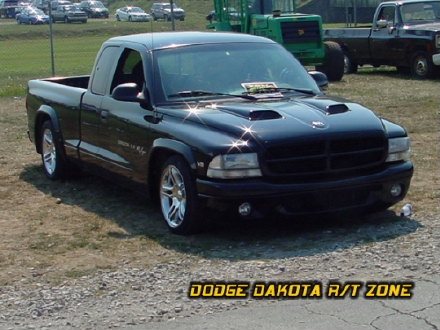 Above: Dodge Dakota R/T, photo from 2002 Mopar Nationals Columbus, Ohio.