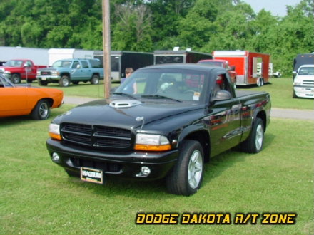 Above: Dodge Dakota R/T, photo from 2002 Tri-State Chrysler Classic Hamilton, Ohio.