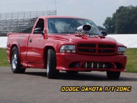 Above: Dodge Dakota R/T, photo from 2004 Mopar Nationals Columbus, Ohio.