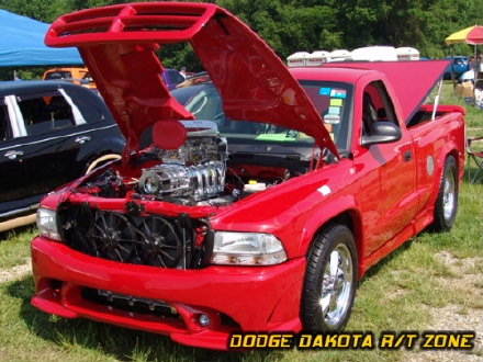 Above: Dodge Dakota R/T, photo from 2004 Chrysler Classic Columbus, Ohio.