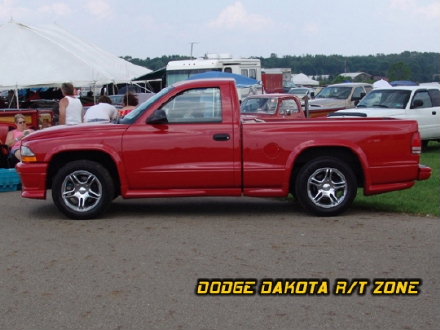 Above: Dodge Dakota R/T, photo from 2004 Chrysler Classic Columbus, Ohio.