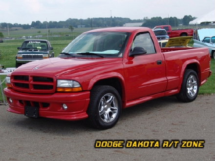 Above: Dodge Dakota R/T, photo from 2004 Chrysler Classic Columbus, Ohio.