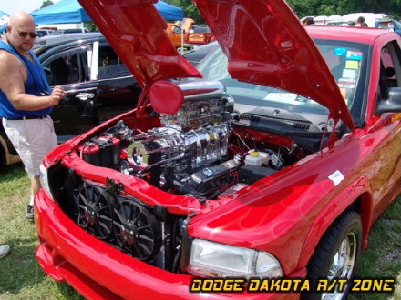 Above: Dodge Dakota R/T, photo from 2004 Chrysler Classic Columbus, Ohio.