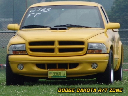 Above: Dodge Dakota R/T, photo from 2004 Chrysler Classic Columbus, Ohio.