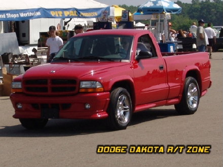 Above: Dodge Dakota R/T, photo from 2004 Chrysler Classic Columbus, Ohio.