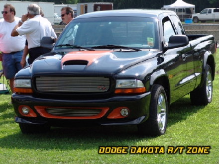 Above: Dodge Dakota R/T, photo from 2004 Tri-State Chrysler Classic Hamilton, Ohio.