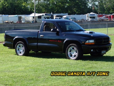 Above: Dodge Dakota R/T, photo from 2004 Tri-State Chrysler Classic Hamilton, Ohio.