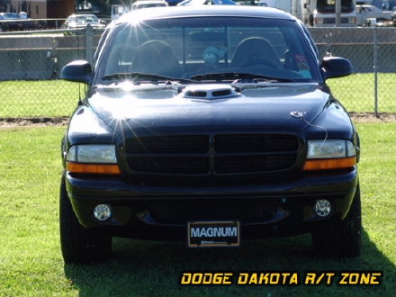 Above: Dodge Dakota R/T, photo from 2004 Tri-State Chrysler Classic Hamilton, Ohio.