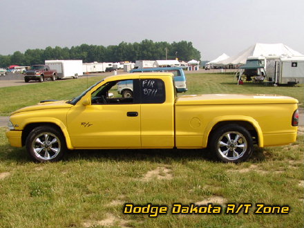 Above: Dodge Dakota R/T, photo from 2005 Chrysler Classic Columbus, Ohio.