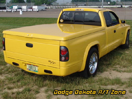 Above: Dodge Dakota R/T, photo from 2005 Chrysler Classic Columbus, Ohio.