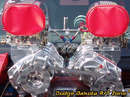 Above: Dodge Dakota R/T, photo from 2005 Chrysler Classic Columbus, Ohio.