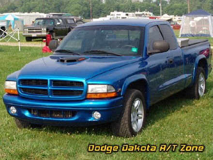 Above: Dodge Dakota R/T, photo from 2005 Chrysler Classic Columbus, Ohio.