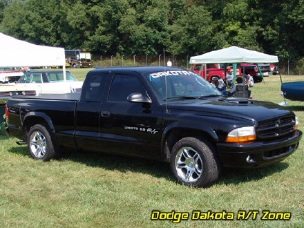 Above: Dodge Dakota R/T, photo from 2006 Mopars Nationals Columbus, Ohio.