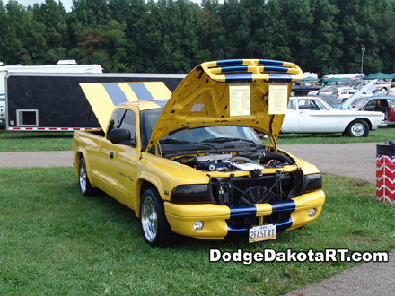 Above: Dodge Dakota R/T, photo from 2007 Mopars Nationals Columbus, Ohio.