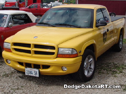Above: Dodge Dakota R/T, photo from 2007 Mopars Nationals Columbus, Ohio.