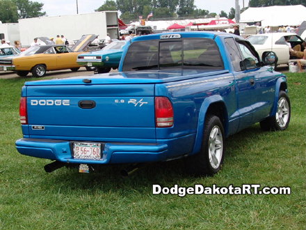 Above: Dodge Dakota R/T, photo from 2007 Mopars Nationals Columbus, Ohio.