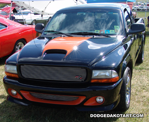 Above: Dodge Dakota R/T, photo from 2008 Mopars Nationals Columbus, Ohio.