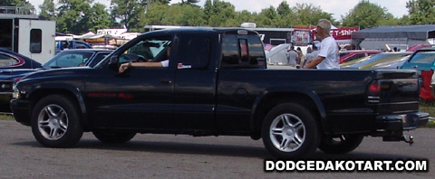 Above: Dodge Dakota R/T, photo from 2008 Mopars Nationals Columbus, Ohio.