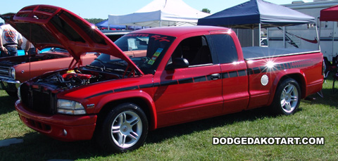 Above: Dodge Dakota R/T, photo from 2011 Mopars Nationals Columbus, Ohio.