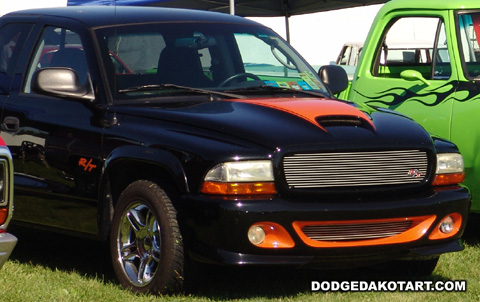 Above: Dodge Dakota R/T, photo from 2011 Mopars Nationals Columbus, Ohio.