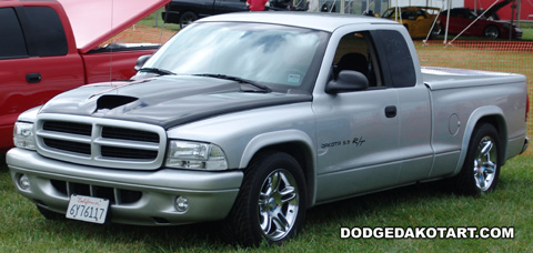 Above: Dodge Dakota R/T, photo from 2012 Mopars Nationals Columbus, Ohio.