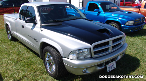 Above: Dodge Dakota R/T, photo from 2012 Mopars Nationals Columbus, Ohio.