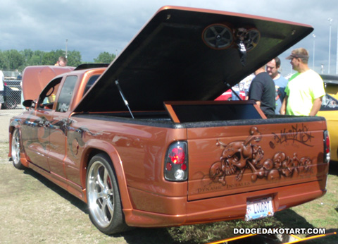 Above: Dodge Dakota R/T, photo from 2012 Mopars Nationals Columbus, Ohio.