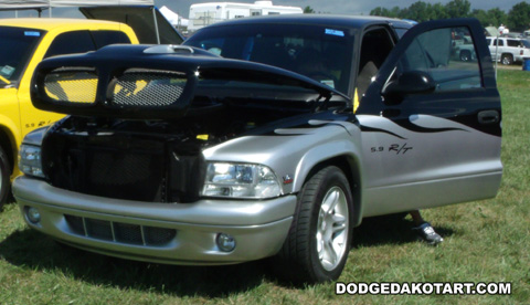 Above: Dodge Dakota R/T, photo from 2012 Mopars Nationals Columbus, Ohio.